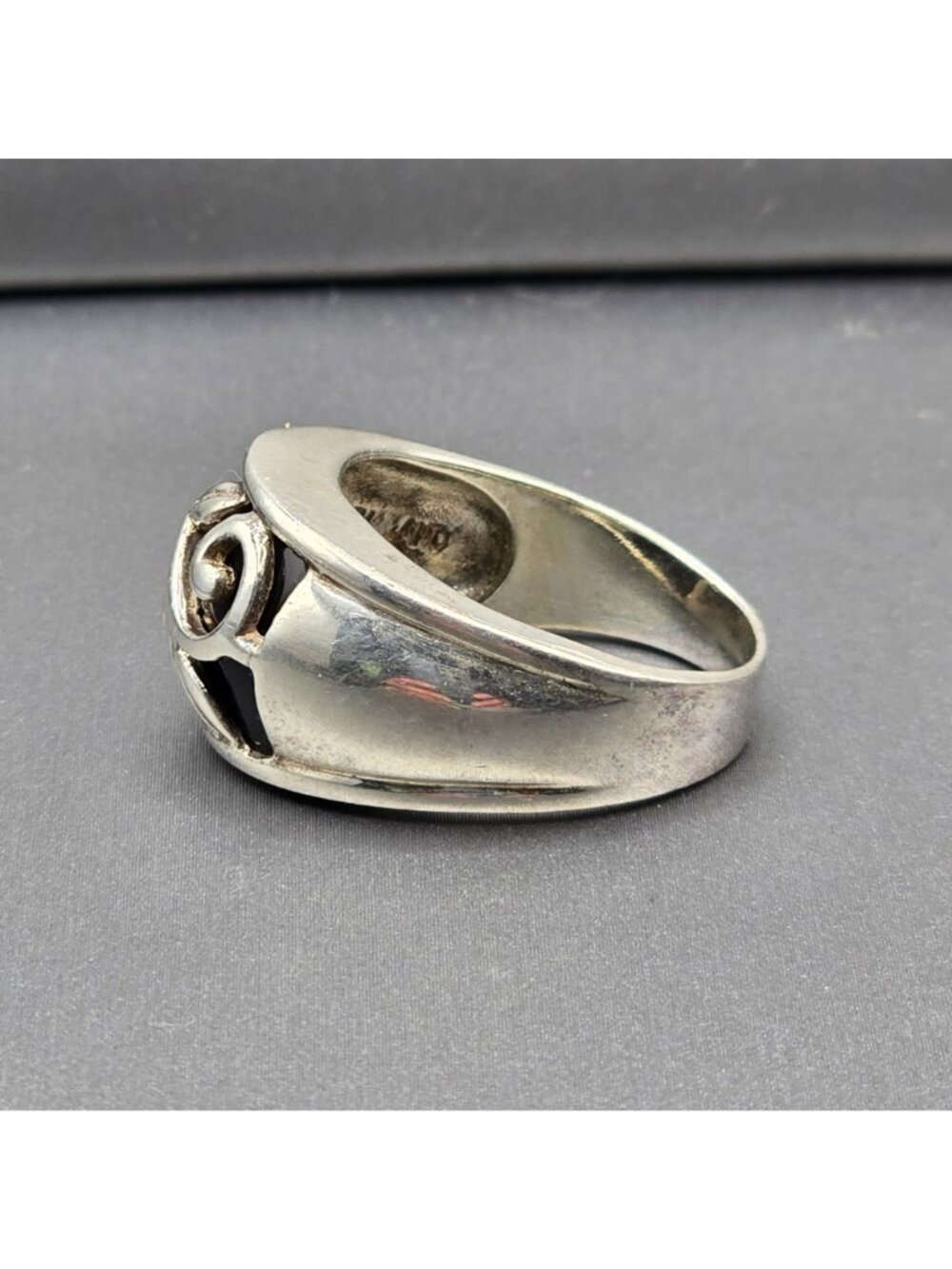 Black Onyx Sterling Silver Ring Size 10 Vining Leaf Scroll Modernist Dome Band - Picture 9 of 14